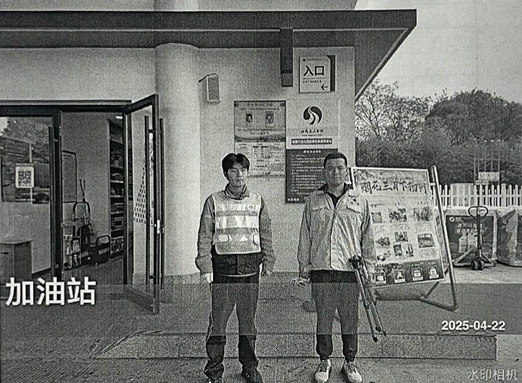 DƬ1.png